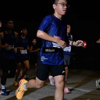 Runner Photo 7434458