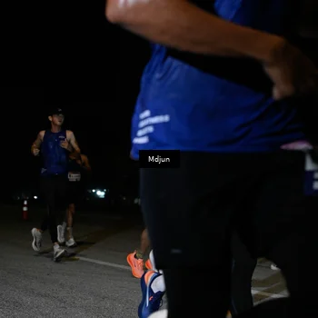 Runner Photo 7434467