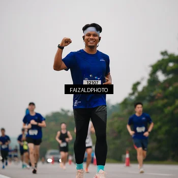 Runner Photo 7434471