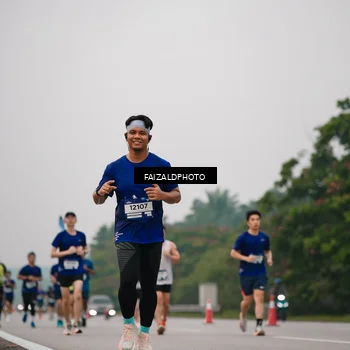 Runner Photo 7434477