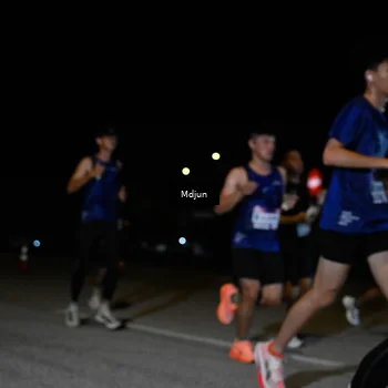 Runner Photo 7434478