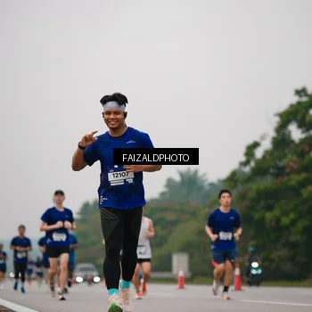 Runner Photo 7434480