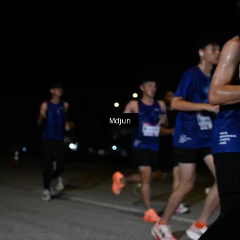 Runner Photo 7434536
