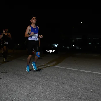 Runner Photo 7434539