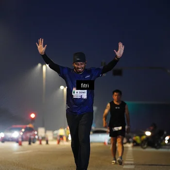 Runner Photo 7434544