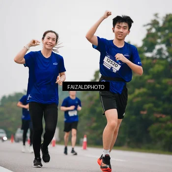 Runner Photo 7434591