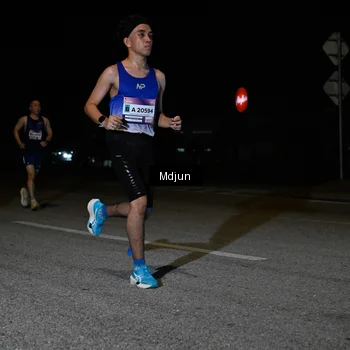 Runner Photo 7434596