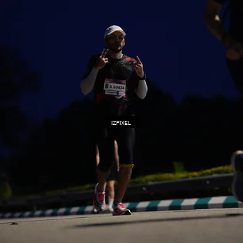 Runner Photo 7434630