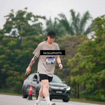 Runner Photo 7434646