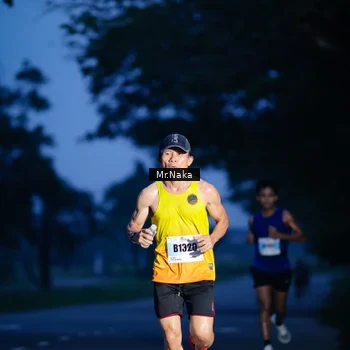 Runner Photo 7434653