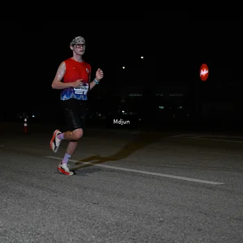 Runner Photo 7434656