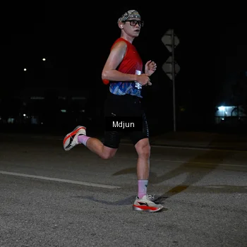 Runner Photo 7434665