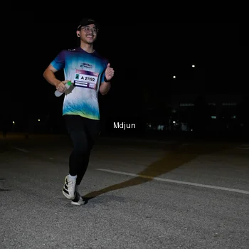 Runner Photo 7434667