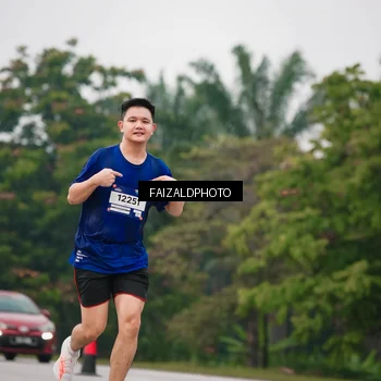 Runner Photo 7434669