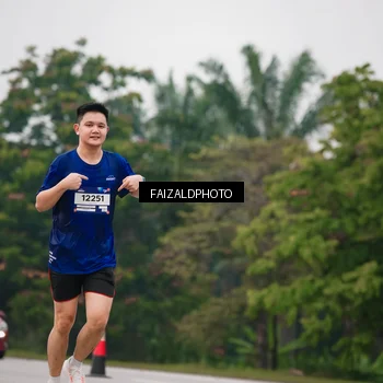 Runner Photo 7434676