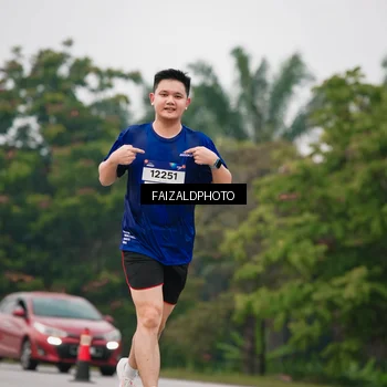 Runner Photo 7434677