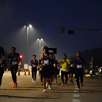 Runner Photo 7434680
