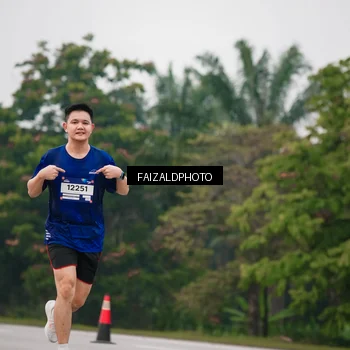 Runner Photo 7434681