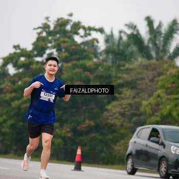 Runner Photo 7434691
