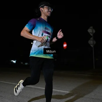 Runner Photo 7434710