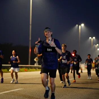 Runner Photo 7434724
