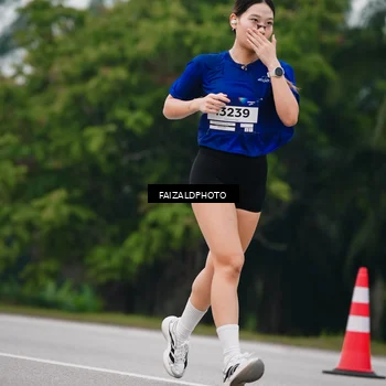 Runner Photo 7434736
