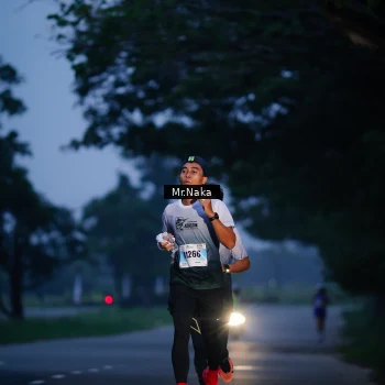 Runner Photo 7434749