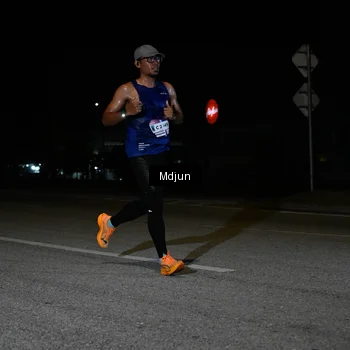 Runner Photo 7434759