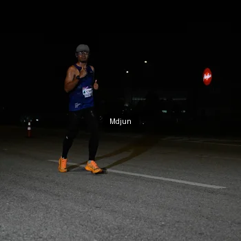 Runner Photo 7434772
