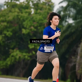 Runner Photo 7434800