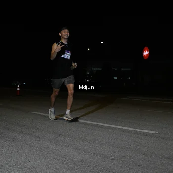 Runner Photo 7434814