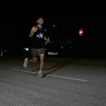 Runner Photo 7434824