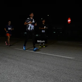 Runner Photo 7434902