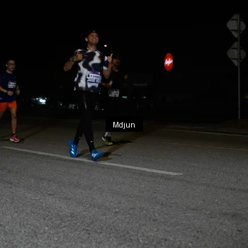 Runner Photo 7434911