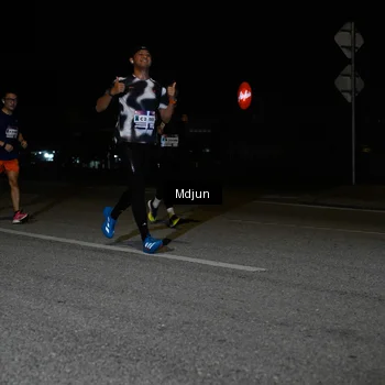 Runner Photo 7434912