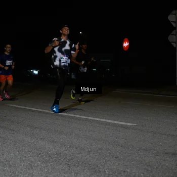 Runner Photo 7434919
