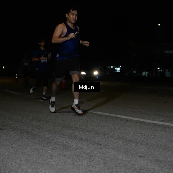 Runner Photo 7434951