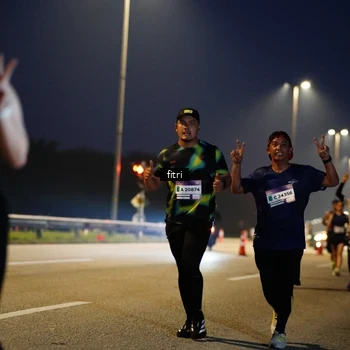 Runner Photo 7434965
