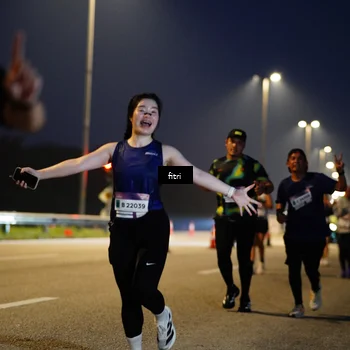 Runner Photo 7434978