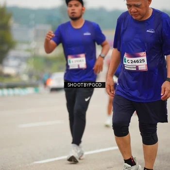 Runner Photo 7434997
