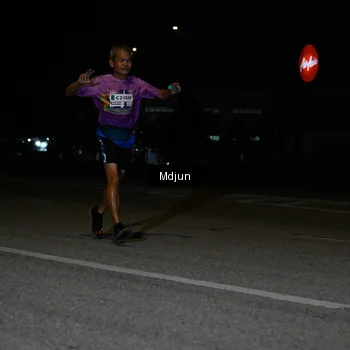 Runner Photo 7435020