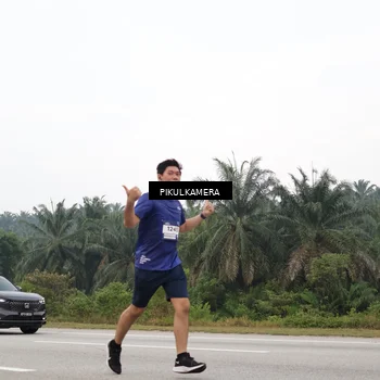 Runner Photo 7435070