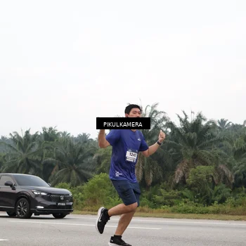 Runner Photo 7435074