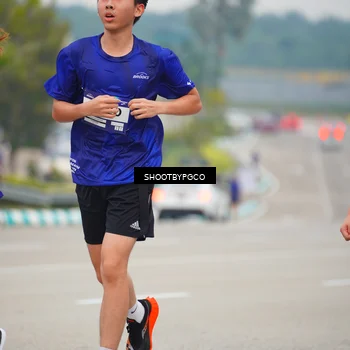Runner Photo 7435083