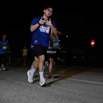 Runner Photo 7435144
