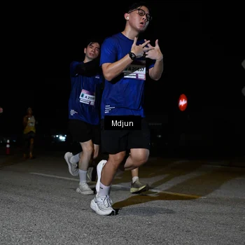 Runner Photo 7435147