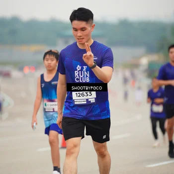 Runner Photo 7435191