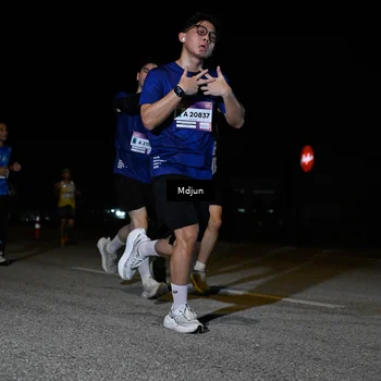 Runner Photo 7435210