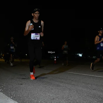 Runner Photo 7435212