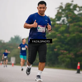 Runner Photo 7435235